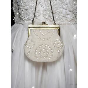 Vintage Cream Colored Pearlized Wrist Evening/Wedding Bag